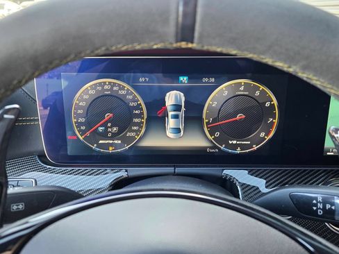 Used 2018 Mercedes-Benz E 63 AMG S image 25