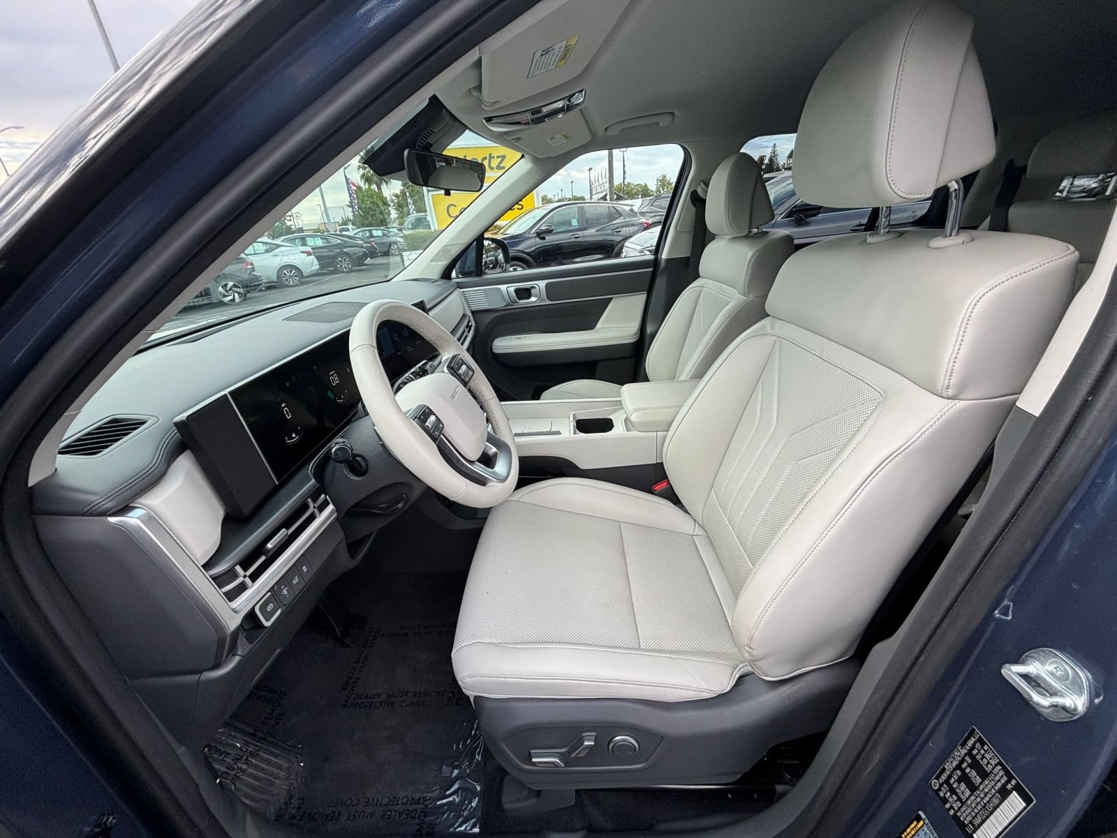 Used 2025 Hyundai Santa Fe SEL AWD/4WD image 29