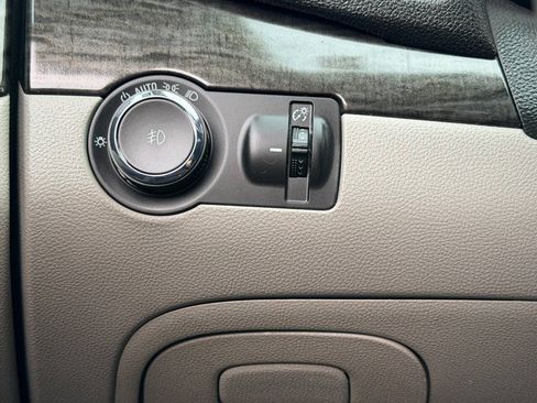 Used 2015 Buick Encore Leather AWD/4WD image 32