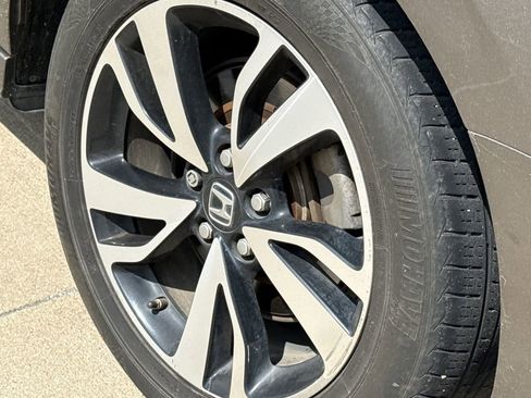 Used 2020 Honda Odyssey Elite image 9