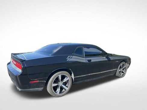 Used 2014 Dodge Challenger R/T RWD image 19