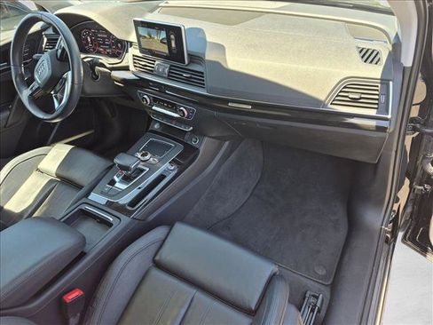 Used 2018 Audi Q5 Prestige w/ Prestige Package AWD/4WD image 19