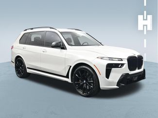 Used 2025 BMW X7 M60i AWD/4WD video 1