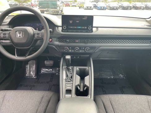 Used 2025 Honda Accord LX image 11