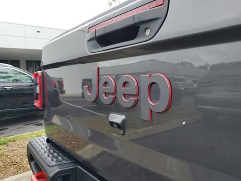 Used 2022 Jeep Gladiator Rubicon w/ LED Lighting Group image 6