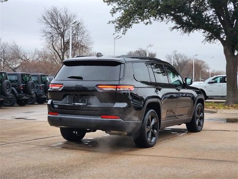 Used 2024 Jeep Grand Cherokee L Laredo image 7