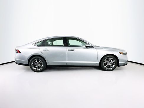 Used 2024 Honda Accord EX image 10