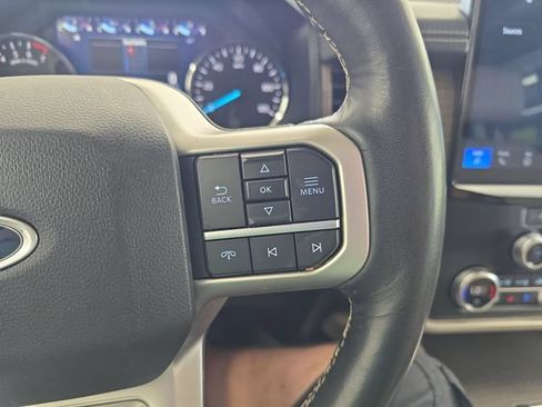 Used 2024 Ford Expedition Limited AWD/4WD image 19
