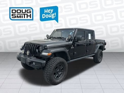 Certified 2022 Jeep Gladiator Sport AWD/4WD image 3