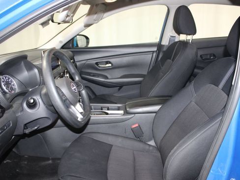 Used 2024 Nissan Sentra SV FWD image 16