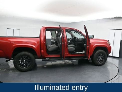 Used 2021 Toyota Tacoma SR5 image 31