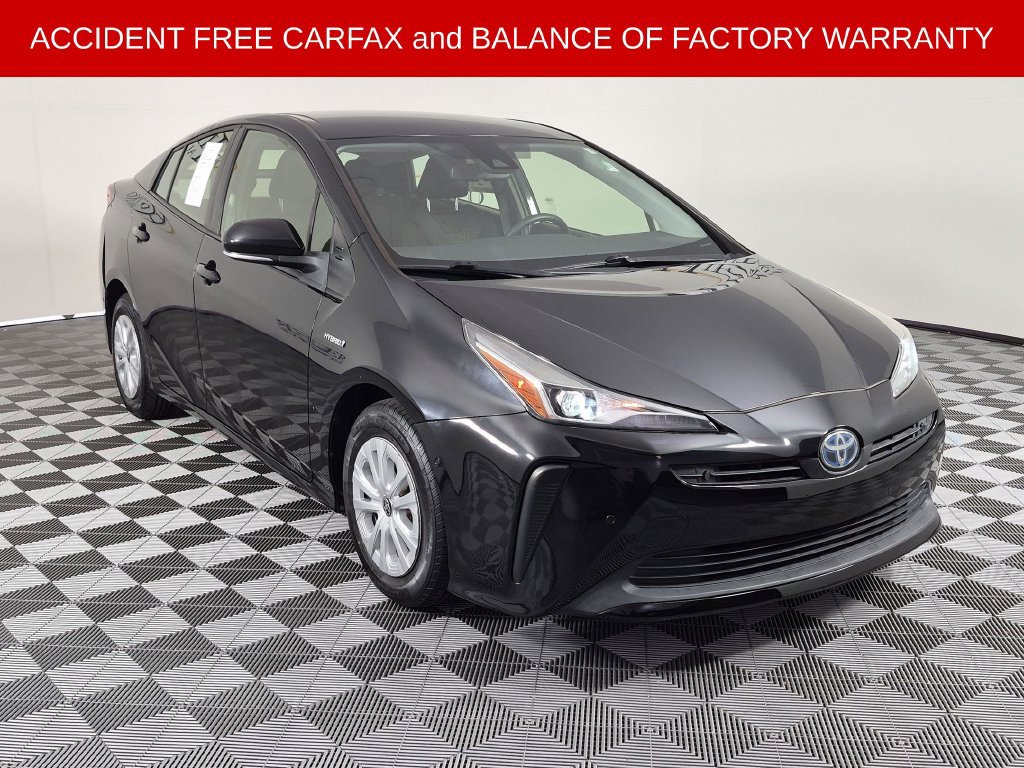 Used 2021 Toyota Prius LE FWD image 2