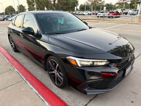 Used 2024 Honda Civic Touring image 3