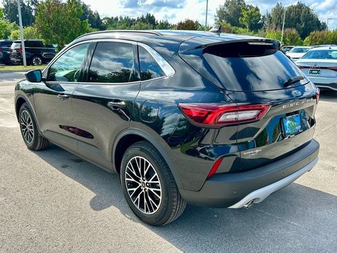 New 2023 Ford Escape SE FWD image 7