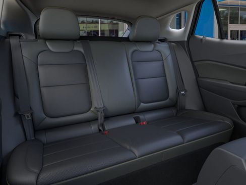 New 2025 Chevrolet Trax ACTIV w/ Driver Confidence Package image 17