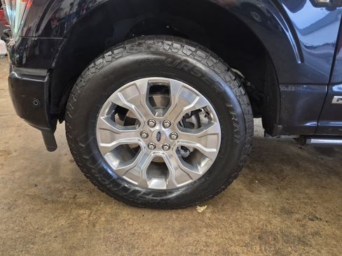Used 2021 Ford F150 Platinum w/ Equipment Group 701A High AWD/4WD image 13
