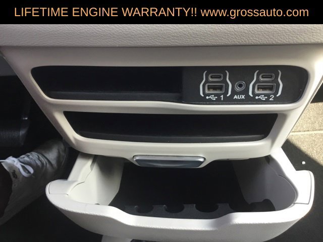 Certified 2024 Chrysler Pacifica Touring-L FWD image 26