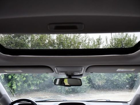Used 2015 Honda Odyssey EX-L image 27