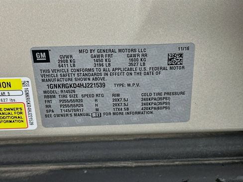 Used 2017 Chevrolet Traverse LT w/ Style and Technology Package FWD image 31