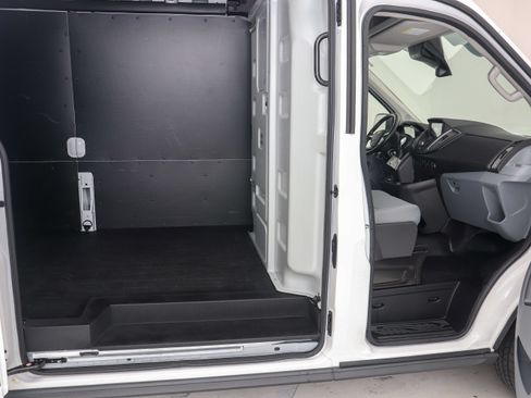 Used 2018 Ford Transit 250 148 Medium Roof RWD image 12