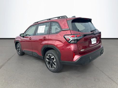 Used 2025 Subaru Forester image 5