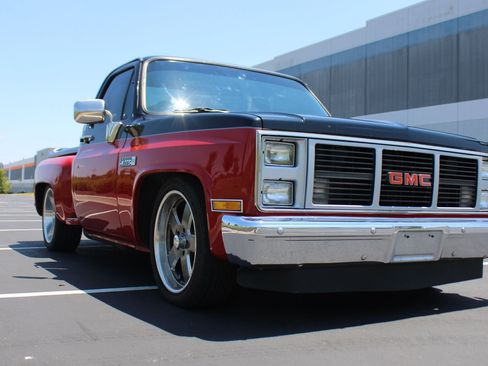 Used 1987 GMC Sierra 1500 2WD Regular Cab image 4