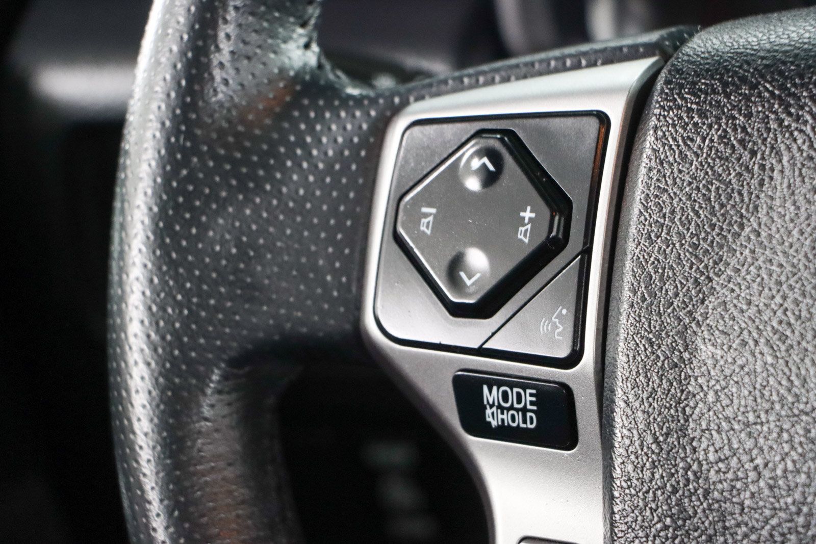 Used 2021 Toyota 4Runner SR5 AWD/4WD image 14