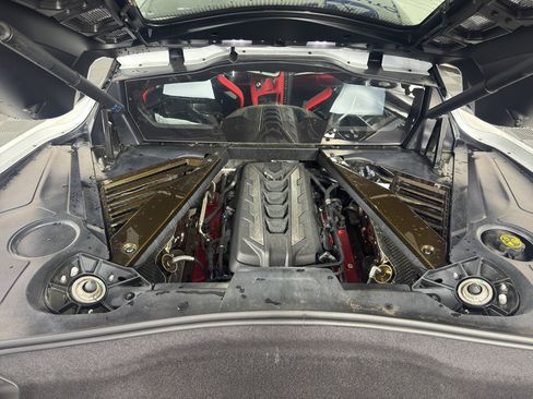 Used 2020 Chevrolet Corvette Stingray Premium Cpe w/ 3LT Preferred Equipment Group RWD image 32