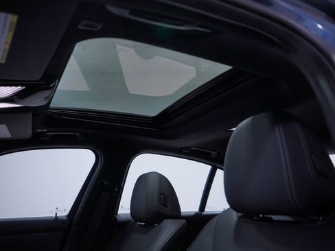 Used 2025 BMW 330i Sedan RWD image 8