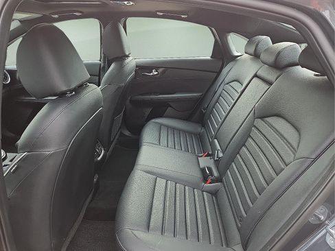 Used 2023 Kia Forte GT-Line w/ GT-Line Premium Package FWD image 10