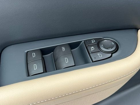 New 2026 Buick Enclave Preferred image 17