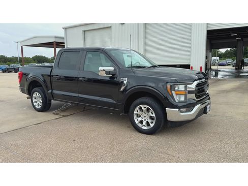 Used 2023 Ford F150 XLT RWD image 2