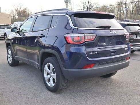 Used 2019 Jeep Compass Latitude AWD/4WD image 4