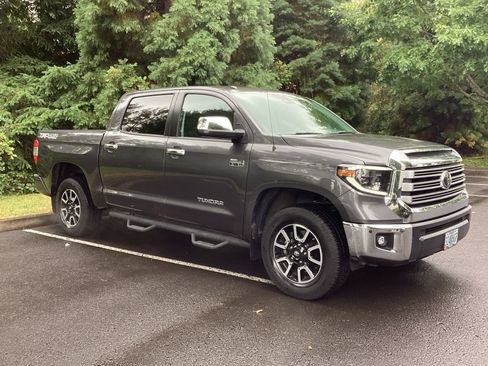 Used 2019 Toyota Tundra Limited w/ Limited Premium Package AWD/4WD image 7