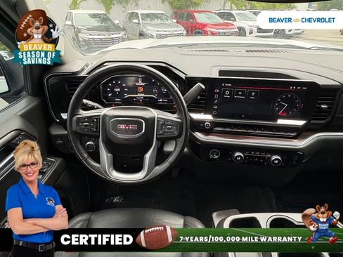 Used 2022 GMC Sierra 1500 SLT w/ X31 Off-Road Package AWD/4WD image 16