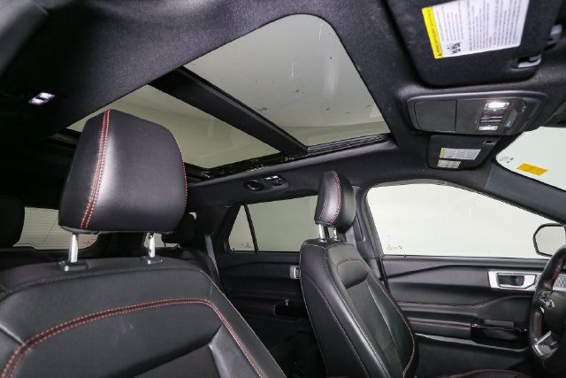 Used 2023 Ford Explorer ST-Line w/ Class IV Trailer Tow Package AWD/4WD image 18