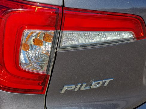Used 2022 Honda Pilot EX-L image 36
