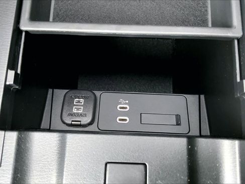 Used 2025 MAZDA CX-5 Signature image 36