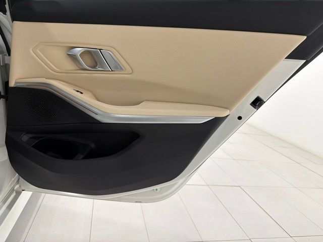 Used 2020 BMW 330i xDrive Sedan w/ Convenience Package AWD/4WD image 21