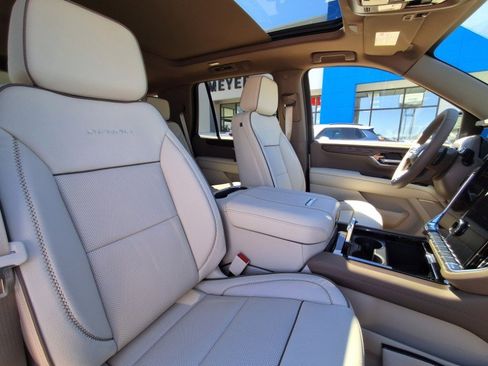 New 2026 GMC Yukon Denali image 16