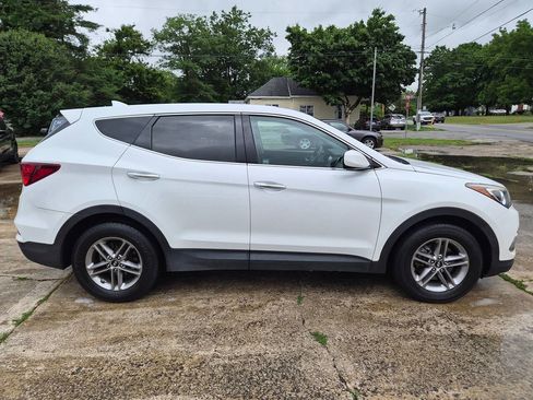 Used 2017 Hyundai Santa Fe Sport AWD/4WD image 4