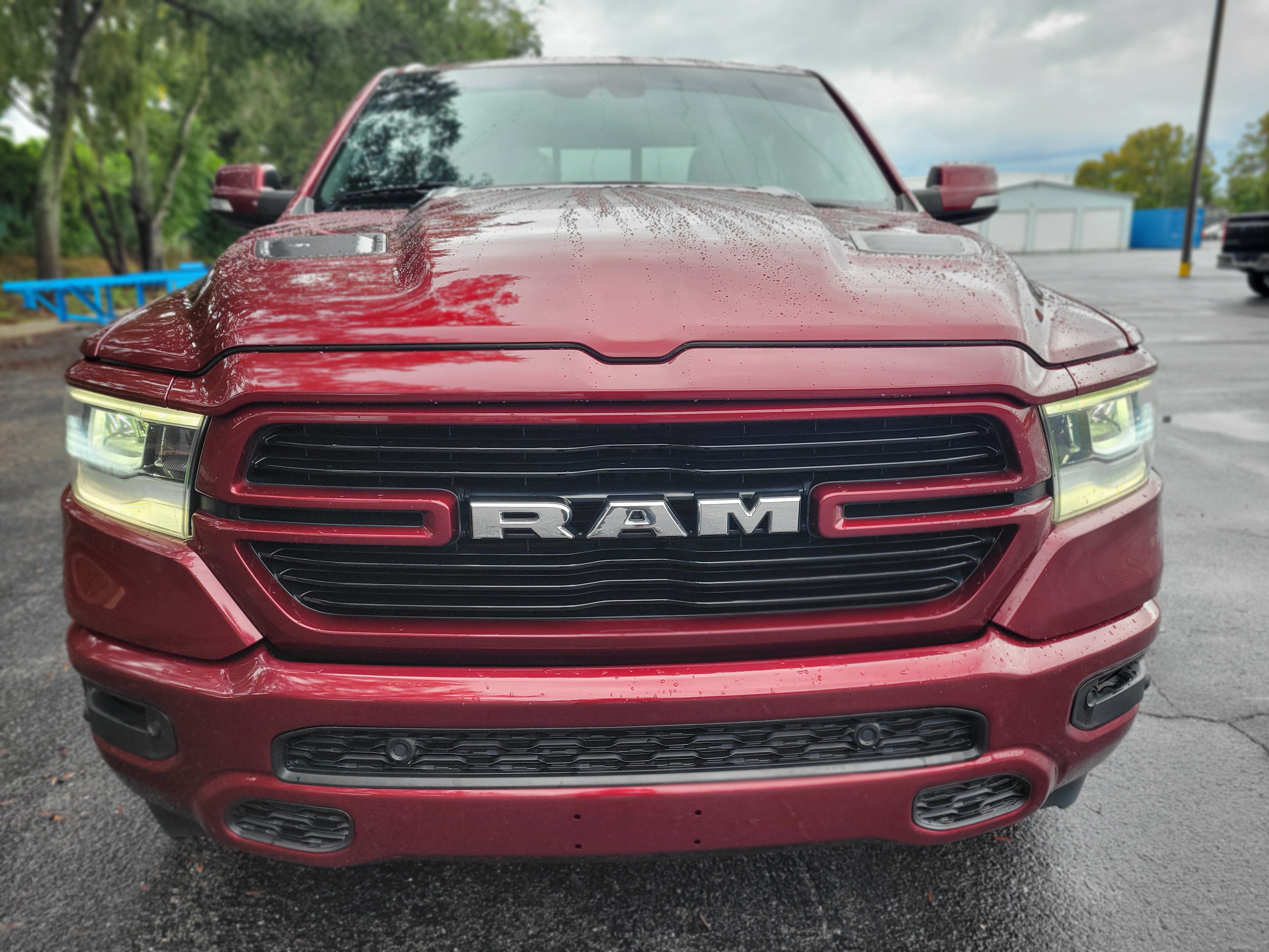 Used 2022 RAM 1500 Laramie AWD/4WD image 2