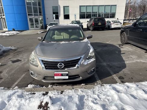 Used 2013 Nissan Altima 2.5 SV w/ 2.5SV Convenience Pkg image 6