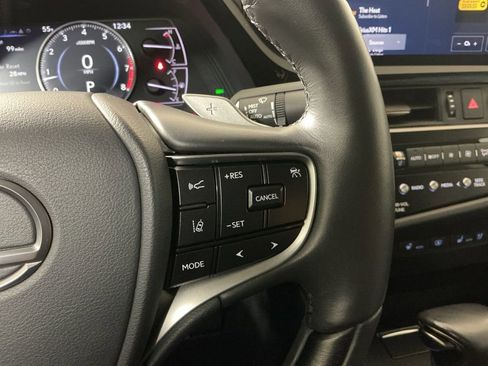 Used 2024 Lexus ES 350 Ultra Luxury image 15