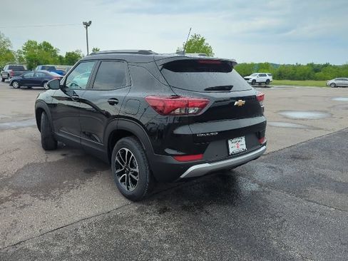 New 2026 Chevrolet TrailBlazer LT w/ LT Cold Weather Package FWD image 28