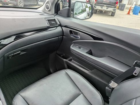 Used 2021 Honda Pilot Touring image 20