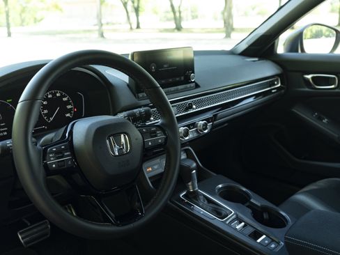 Used 2026 Honda Civic Sport image 16