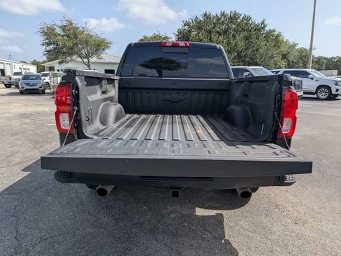 Used 2018 Chevrolet Silverado 1500 LTZ Z71 w/ LTZ Plus Package AWD/4WD image 13