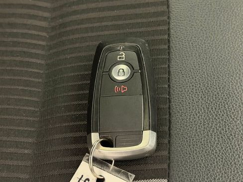 Used 2019 Ford EcoSport SES image 45