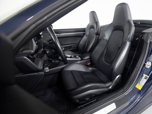 Certified 2022 Porsche 911 Carrera S RWD image 18